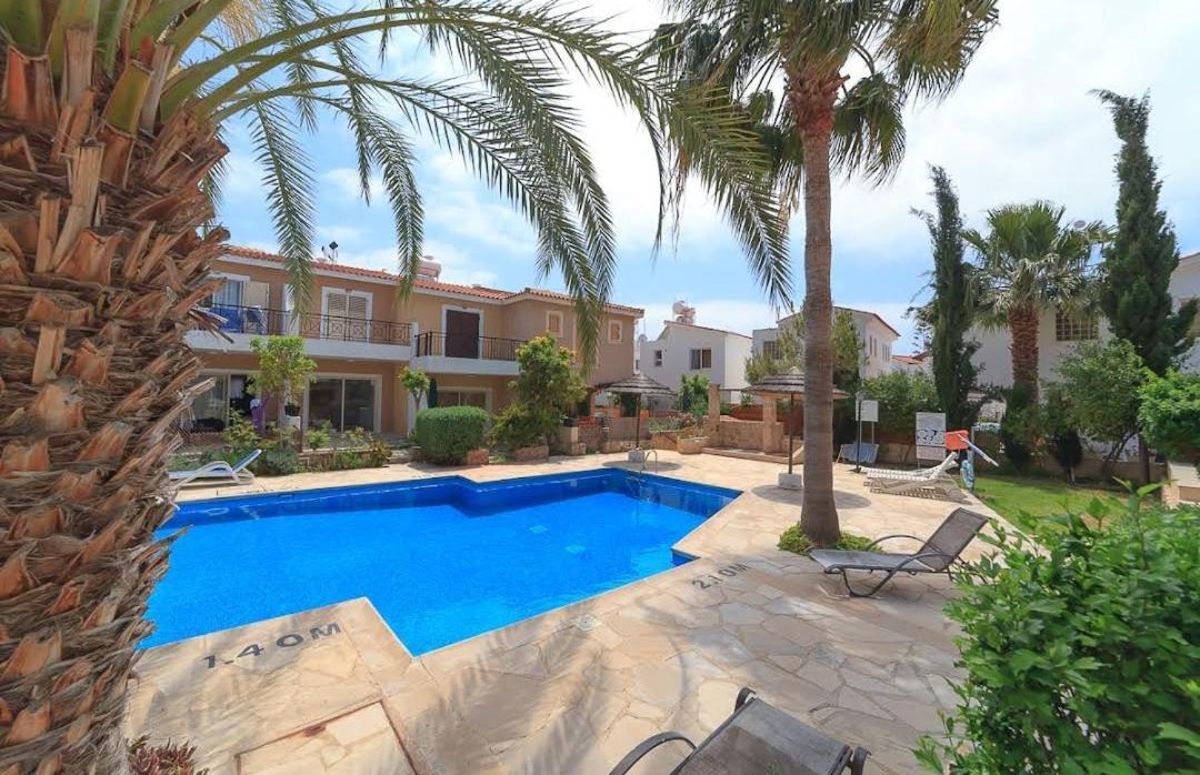 Eden Gardens Villa Paphos Exterior foto
