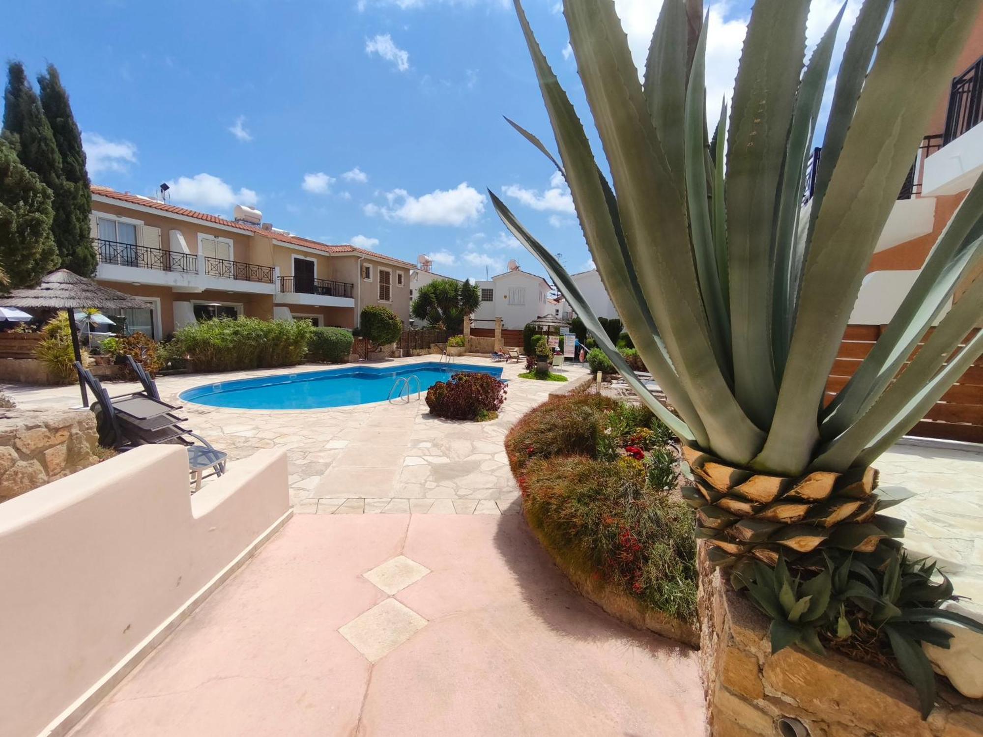 Eden Gardens Villa Paphos Exterior foto